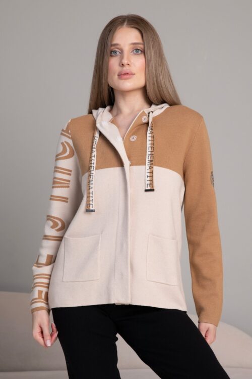 Sveter so skrytým zapínaním a kapucňou