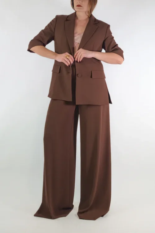 Široké nohavice s opaskom